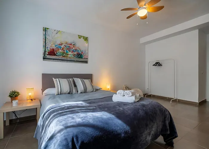 La Calleja De La Corredera * Córdoba