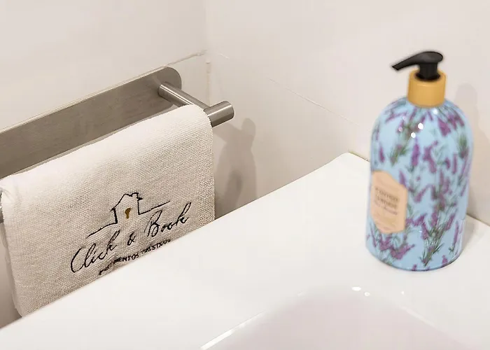 La Calleja De La Corredera Córdoba